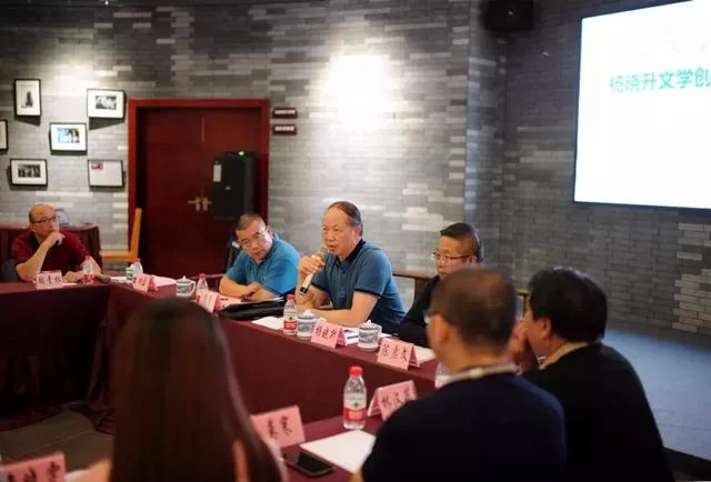 用文学书写变幻的现实与隐秘的灵魂 ——“中国文学名家看东莞”杨晓升文学创作分享会举行(图5) 用文学书写变幻的现实与隐秘的灵魂 ——“中国文学名家看东莞”杨晓升文学创作分享会举行(图5)