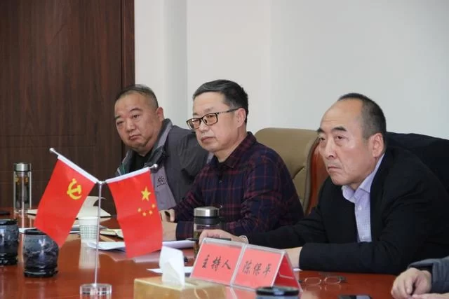 不忘初心，继续前进——榆林职院召开民主党派、无党派人士主题教育座谈会(图3)