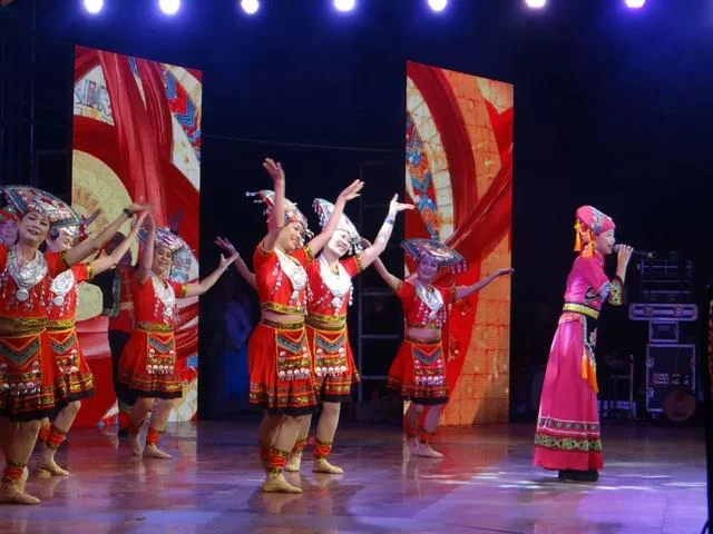 南北年俗喜相逢,乡村春晚别样红(图7) 南北年俗喜相逢,乡村春晚别样红(图7)