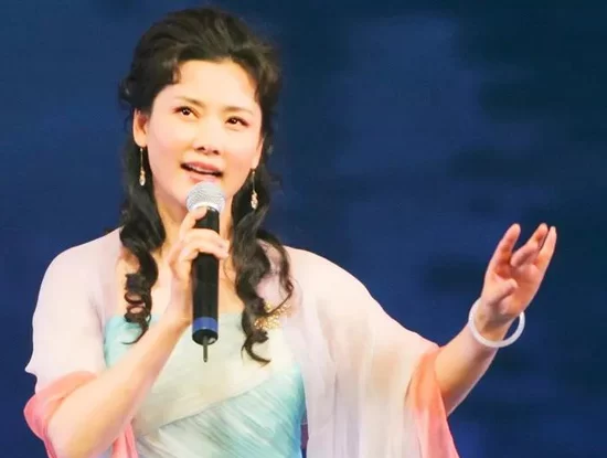 戏曲艺术家共唱《花木兰》：为武汉加油 为抗击疫情助力