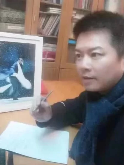 戏曲艺术家共唱《花木兰》:为武汉加油 为抗击疫情助力(图7) 戏曲艺术家共唱《花木兰》:为武汉加油 为抗击疫情助力(图7)