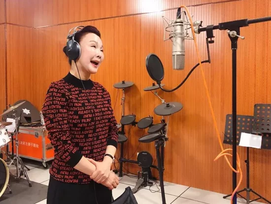 戏曲艺术家共唱《花木兰》:为武汉加油 为抗击疫情助力(图4) 戏曲艺术家共唱《花木兰》:为武汉加油 为抗击疫情助力(图4)