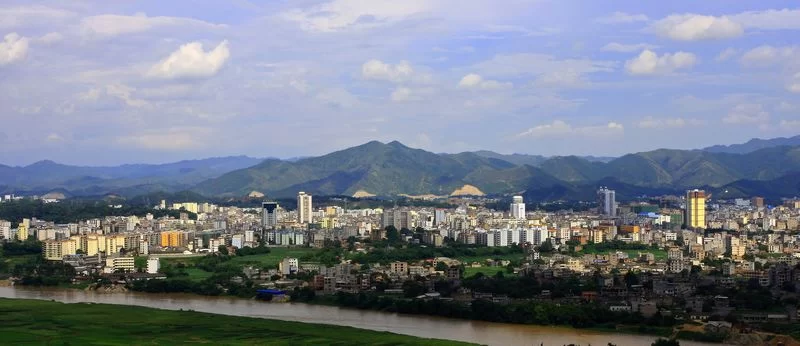 一个人口大县的教育"涅槃"——广西博白教育兴县观察(图1) 一个人口大县的教育"涅槃"——广西博白教育兴县观察(图1)