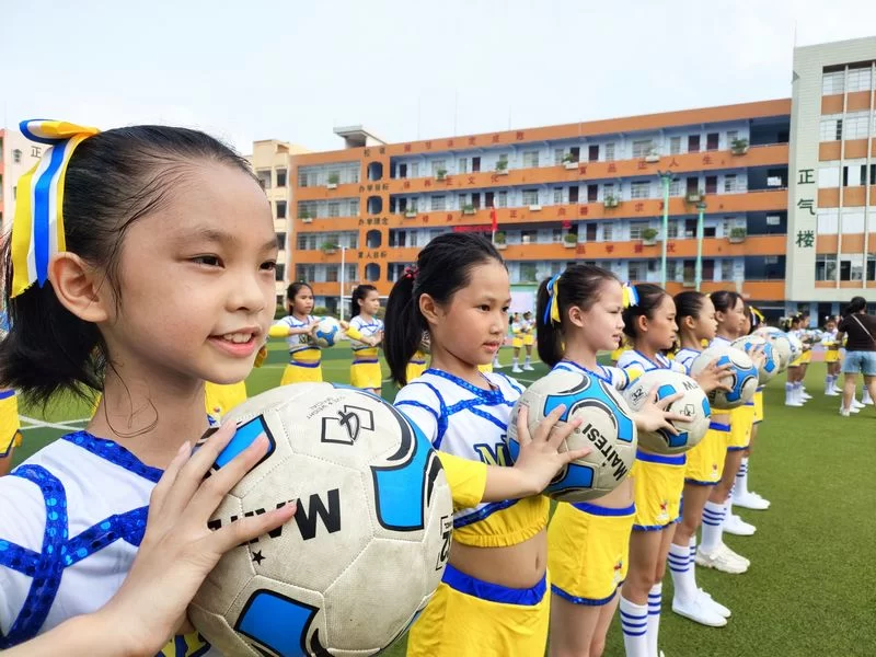 一个人口大县的教育"涅槃"——广西博白教育兴县观察(图6) 一个人口大县的教育"涅槃"——广西博白教育兴县观察(图6)