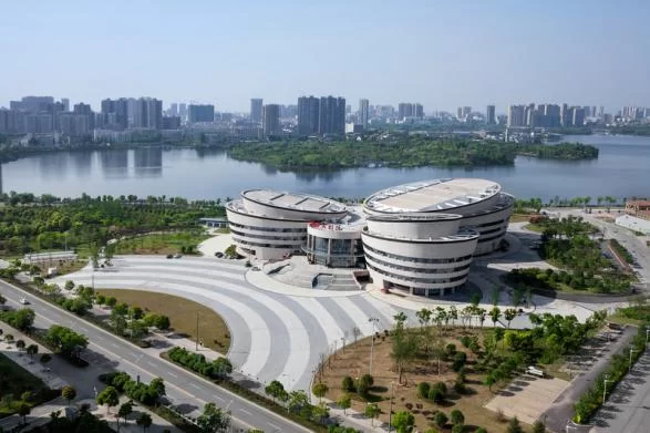 国家示范的“中部样本”——来自魅力黄冈的时代报告(图1) 国家示范的“中部样本”——来自魅力黄冈的时代报告(图1)