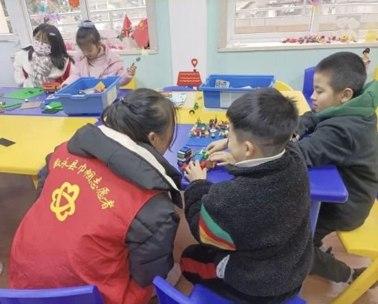 让爱留守——四川寒假儿童关爱服务暖童心(图3) 让爱留守——四川寒假儿童关爱服务暖童心(图3)