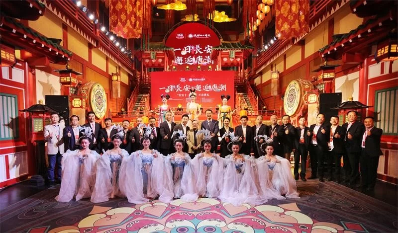 全国首个唐风市井文化街区“长安十二时辰”西安开市(图2) 全国首个唐风市井文化街区“长安十二时辰”西安开市(图2)