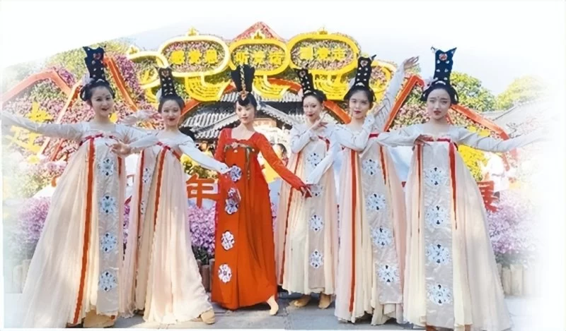 正是山花烂漫时——南宁青秀山“赏花经济”观察(图4) 正是山花烂漫时——南宁青秀山“赏花经济”观察(图4)