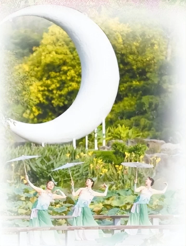 正是山花烂漫时——南宁青秀山“赏花经济”观察(图2) 正是山花烂漫时——南宁青秀山“赏花经济”观察(图2)