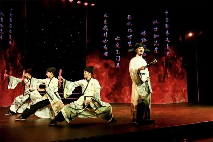 开放式儿童情景剧《诗仙》酷趣上演,人气火爆惊喜不断(图3) 开放式儿童情景剧《诗仙》酷趣上演,人气火爆惊喜不断(图3)