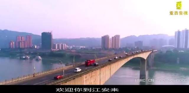音乐人亚西，一首歌唱响一座城(图5)