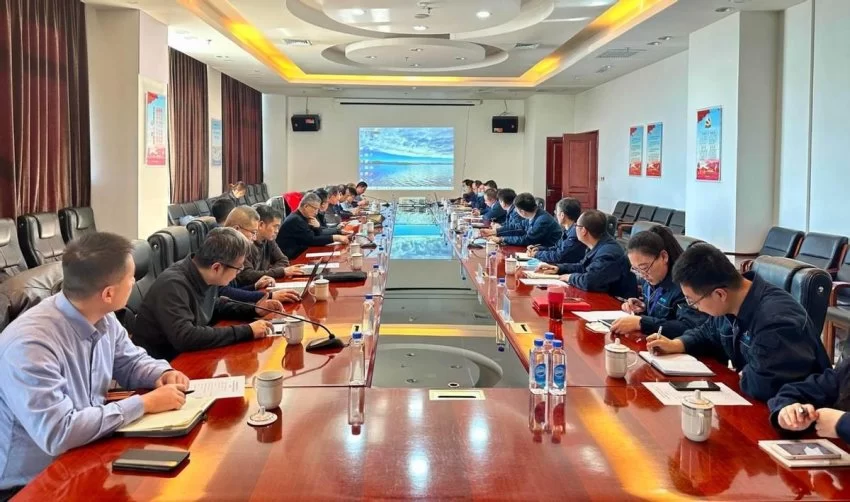 碳中和学院一行赴榆林重点企业调研交流(图1) 碳中和学院一行赴榆林重点企业调研交流(图1)