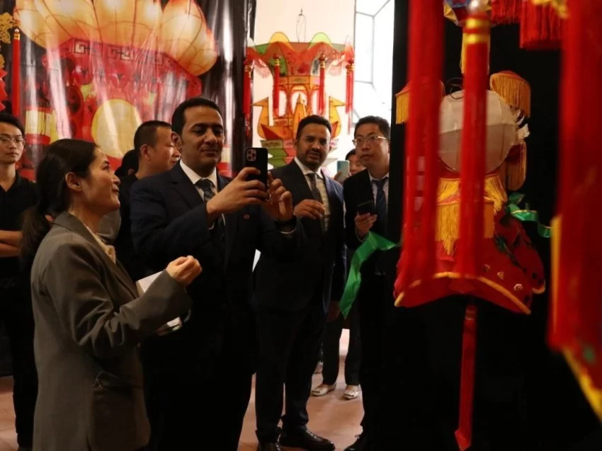 “物以载道”——中国与沙特非遗数字展启动仪式在佛山举行(图2) “物以载道”——中国与沙特非遗数字展启动仪式在佛山举行(图2)