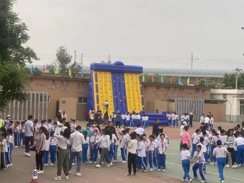 弘扬民族体育文化，北工大附中举办“再续冰雪梦、一起向未来”亲子冰雪嘉年华(图5)