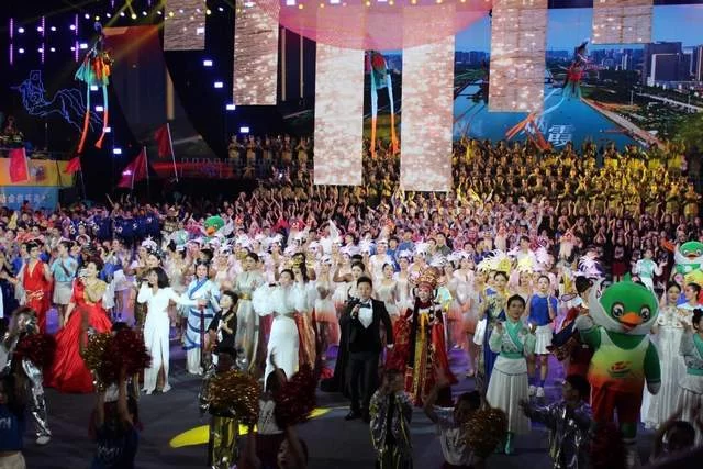 金响唱响山西省第十六届运动会闭幕式主题曲(图2) 金响唱响山西省第十六届运动会闭幕式主题曲(图2)