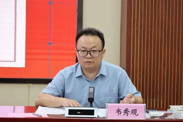 “岜莱诗会”创办五周年交流会暨《大地之眼》阅读分享会在邕举办(图6) “岜莱诗会”创办五周年交流会暨《大地之眼》阅读分享会在邕举办(图6)