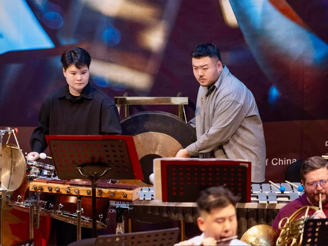 中西交融,雅韵华章 | 2024北京现代音乐节中国当代室内乐作品音乐会上演(图10) 中西交融,雅韵华章 | 2024北京现代音乐节中国当代室内乐作品音乐会上演(图10)