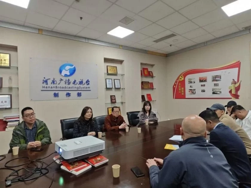 河南省实验学校鑫苑外国语小学参与首期《思政新视界》节目取得圆满成功(图3)