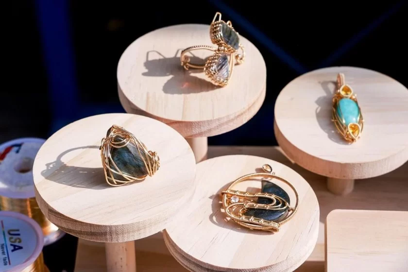 新视听产业发展与生态赋能大会暨2024醉库国际文化周顺利举办(图14) 新视听产业发展与生态赋能大会暨2024醉库国际文化周顺利举办(图14)