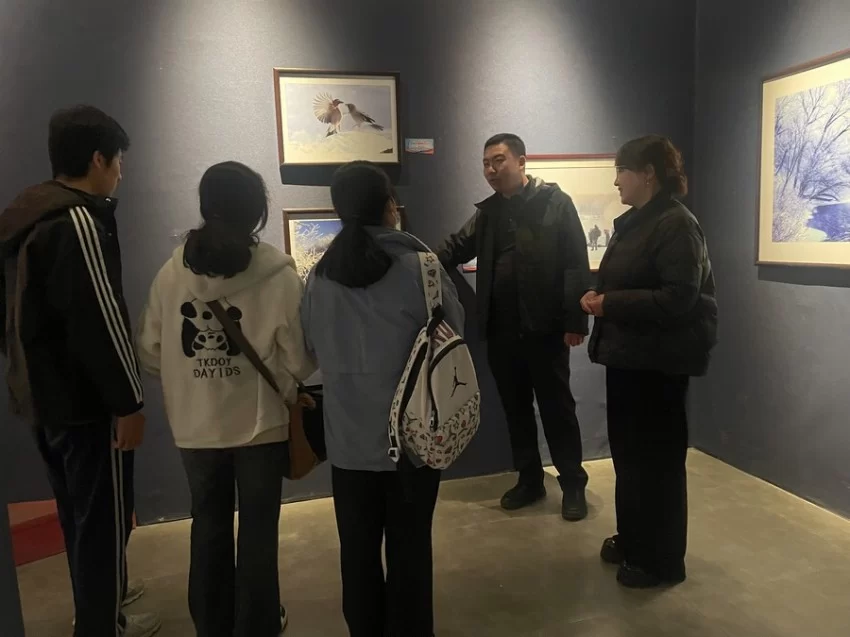 “大美伊春、魅力丰林”冬季风光摄影作品系列展:光影艺术展现魅力丰林时代风采(图8) “大美伊春、魅力丰林”冬季风光摄影作品系列展:光影艺术展现魅力丰林时代风采(图8)