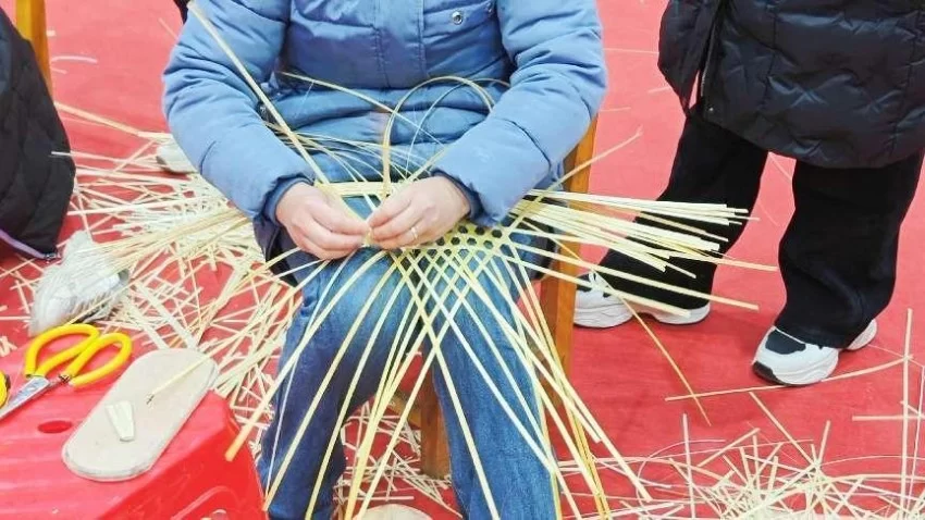 广西博白县水鸣镇2025年“三八”妇女节竹编技艺大赛：巾帼助力产业兴， 文明乡风竹韵长(图3)