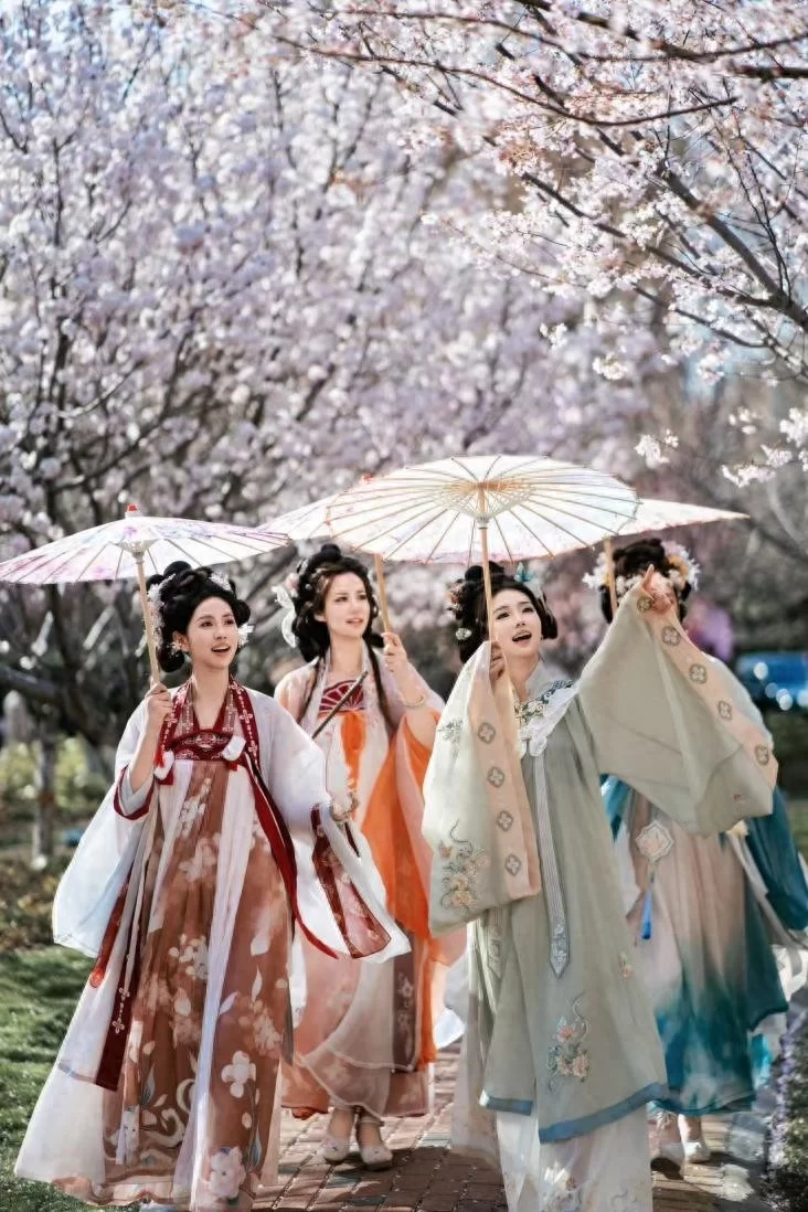 鹤壁樱花季爆火！三大绝美打卡地曝光，随手一拍就是大片！错过再等一年！