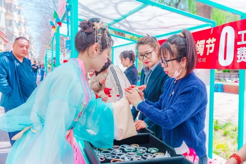 鹤舞樱飞向未来 十有城市展画卷——第十一届鹤壁樱花季全景扫描(图7) 鹤舞樱飞向未来 十有城市展画卷——第十一届鹤壁樱花季全景扫描(图7)