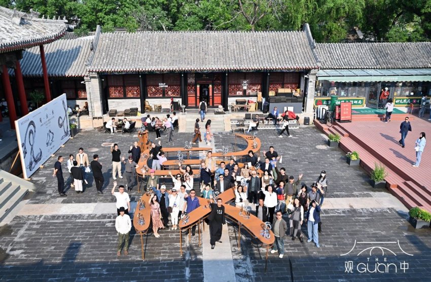 文字史诗：中轴线上的文本空间雕塑公共艺术展(图2)
