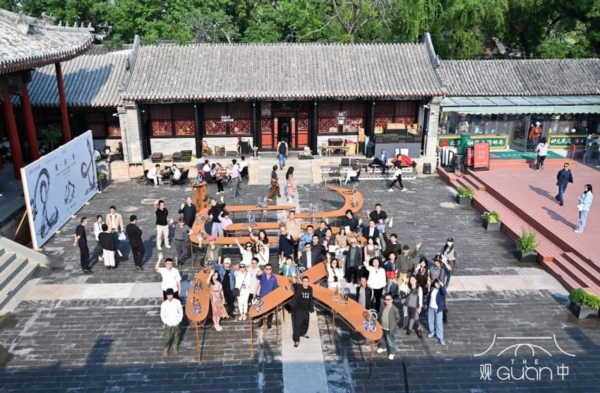 文字史诗:中轴线上的文本空间雕塑公共艺术展(图2) 文字史诗:中轴线上的文本空间雕塑公共艺术展(图2)