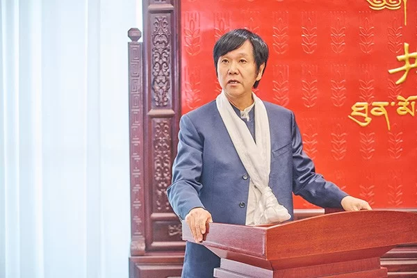 “文化西藏 天上画卷”高原高峰艺术家西藏行写生活动正式启动(图5) “文化西藏 天上画卷”高原高峰艺术家西藏行写生活动正式启动(图5)