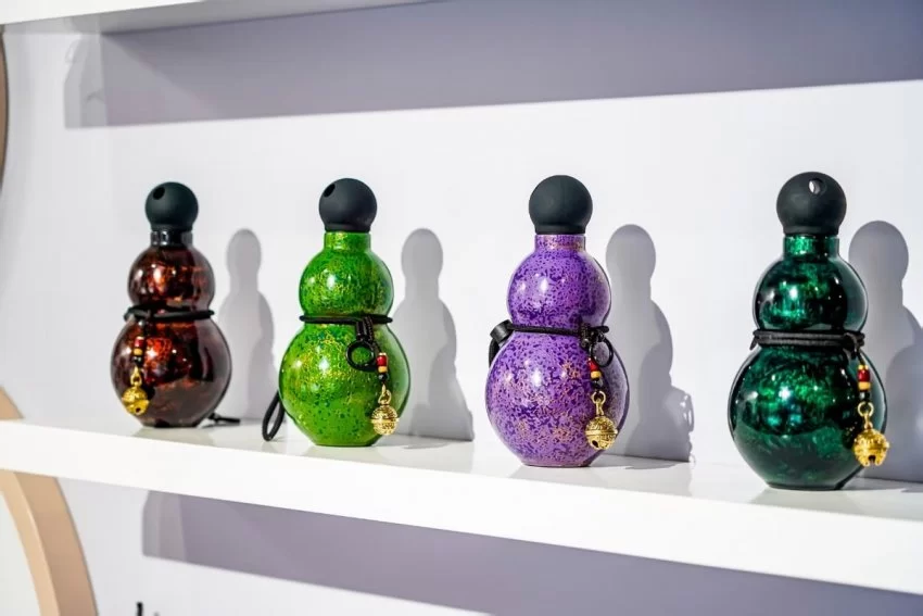 重庆城口“忘我”漆艺作品展在京启幕,百余件残疾人非遗作品亮相故宫博物院(图11) 重庆城口“忘我”漆艺作品展在京启幕,百余件残疾人非遗作品亮相故宫博物院(图11)