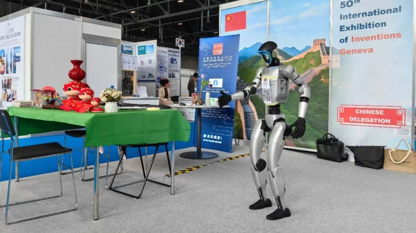 中国与瑞士文化交流合作开启新篇章——伯尔尼中国文化中心正式揭牌(图17)