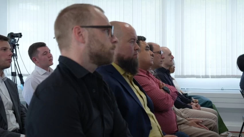 中国与瑞士文化交流合作开启新篇章——伯尔尼中国文化中心正式揭牌(图28)