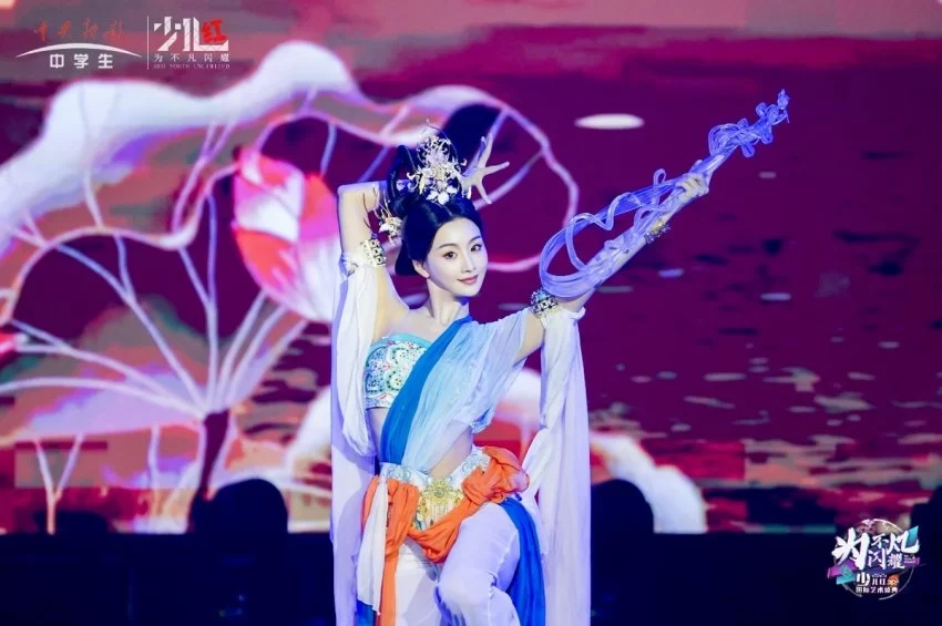 2025中央新影中学生频道《少儿红》国际艺术盛典圆满落幕(图3) 2025中央新影中学生频道《少儿红》国际艺术盛典圆满落幕(图3)