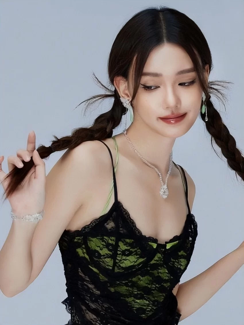 16强选手突破重围,“爱莲杯”二次元服装设计大赛海选结果公布(图3) “爱莲杯”二次元服装设计大赛海选结果公布,16强选手突破重围,组委会破格增员传递人文温度(图3)