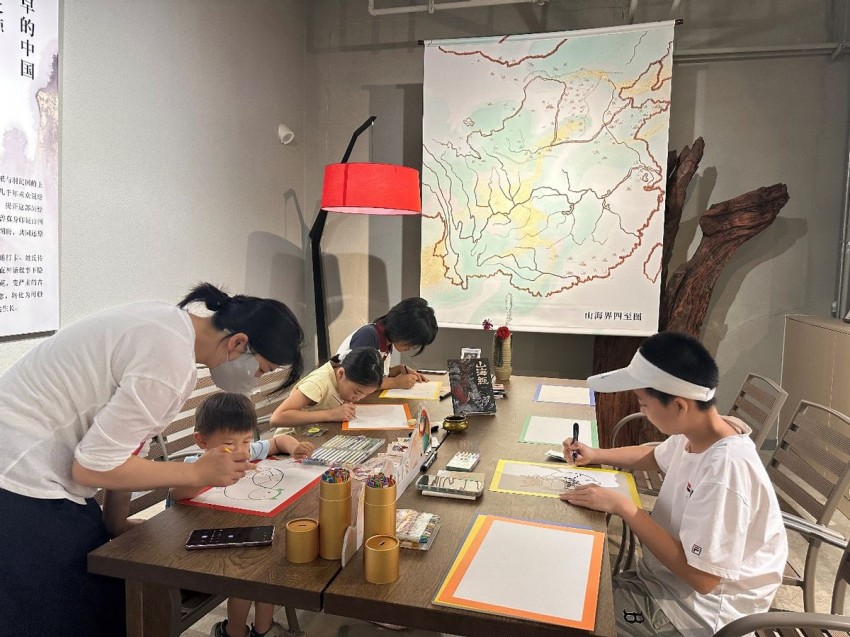 神话想象点亮文明童年，国潮表达激活地域文化——《山海经行·怀柔百神》艺术展开幕(图5)