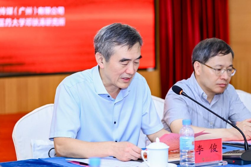 铭刻“中医旗手”百年心路，铸就中医复兴影像丰碑(图7)