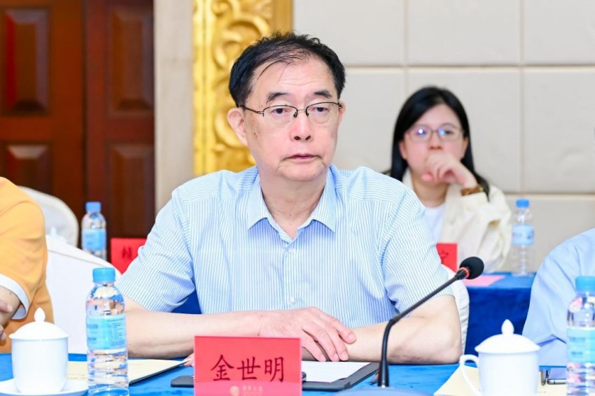 铭刻“中医旗手”百年心路，铸就中医复兴影像丰碑(图15)