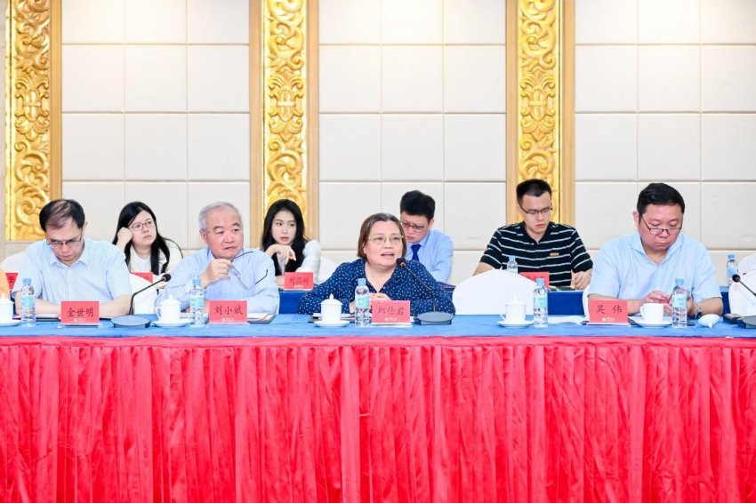 铭刻“中医旗手”百年心路，铸就中医复兴影像丰碑(图16)