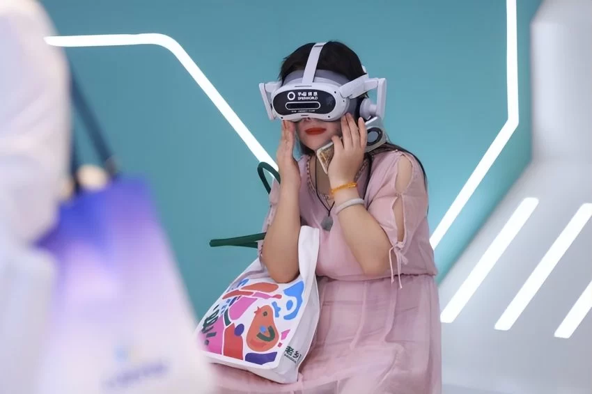 科技赋能古都新韵 2025年服贸会文旅服务专题西城展圆满落幕(图5) 科技赋能古都新韵 2025年服贸会文旅服务专题西城展圆满落幕(图5)