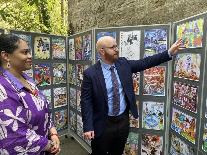 第四届“人美杯”青少年书画大展在英国站爱丁堡艺术节举行(图4)