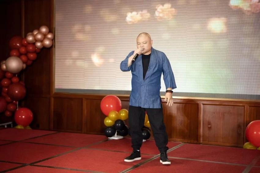 庆国庆 迎仲秋“香玉剧社”率梨园群星共同举办尊师助老茶话会(图8) 庆国庆 迎仲秋“香玉剧社”率梨园群星共同举办尊师助老茶话会(图8)