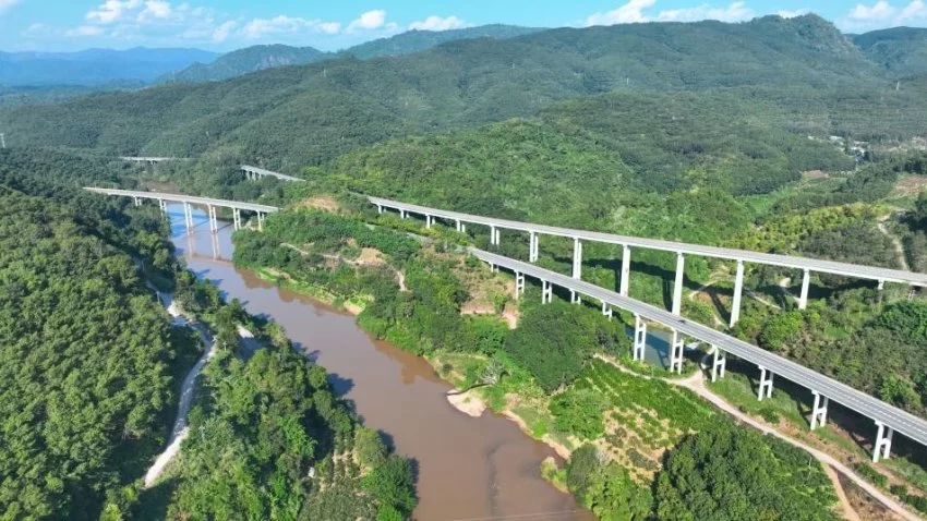 在雨林风景道上，遇见西双版纳的生活(图3)