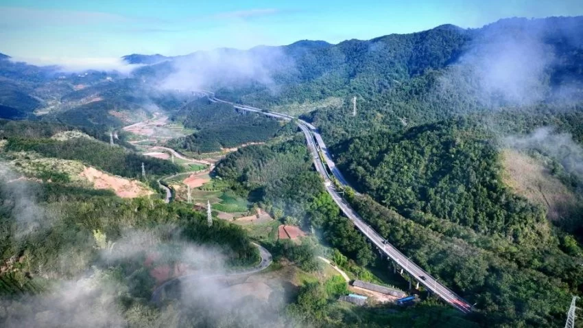 在雨林风景道上，遇见西双版纳的生活(图4)