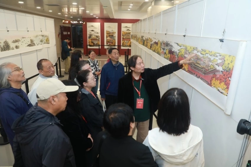 “中轴气象耀京华——杨留义北京中轴线百米长卷主题分享会”在京举办(图8) “中轴气象耀京华——杨留义北京中轴线百米长卷主题分享会”在京举办(图8)