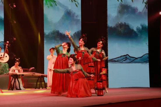 西安外事古乐团央视归来在西安举办“钟鸣鼓乐”汇报演出(图2)