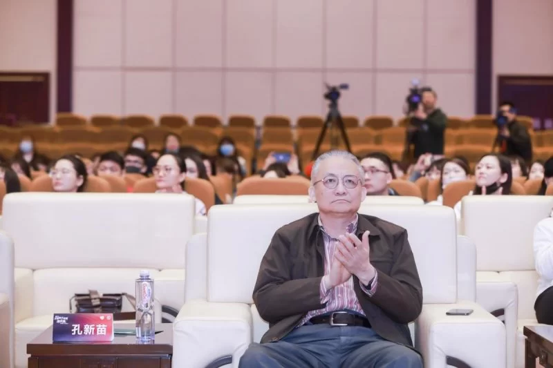 让艺术教育回归美育本位,斯玛特全国美术教师挑战赛完美收官(图2) 让艺术教育回归美育本位,斯玛特全国美术教师挑战赛完美收官(图2)