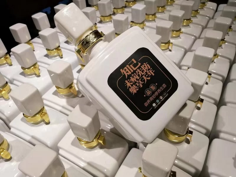 诗酒成都,今朝风流!红星路旁小酒馆,“蜀生欢伯”问知音(图2) 诗酒成都,今朝风流!红星路旁小酒馆,“蜀生欢伯”问知音(图2)