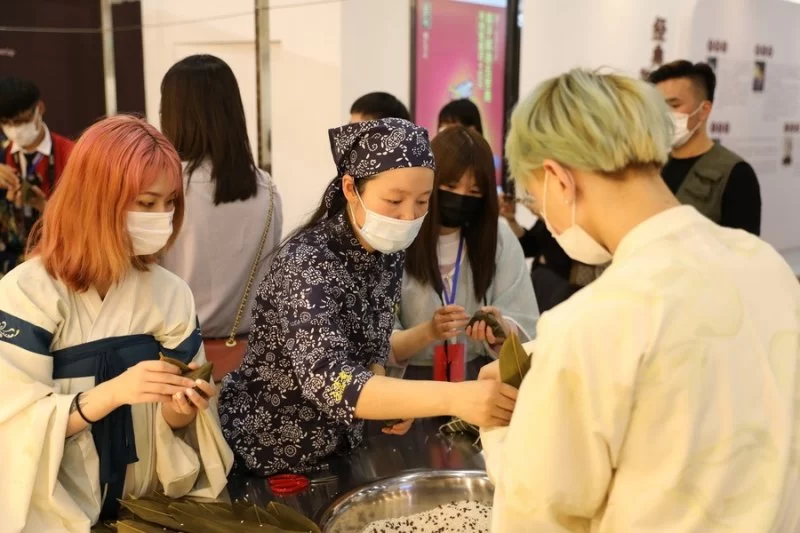 非遗品牌的重塑与创新助推“国潮”热