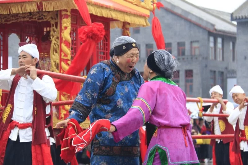 搭建展示平台,推动传承保护——陕西榆阳第三届非物质文化遗产节开幕(图3) 搭建展示平台,推动传承保护——陕西榆阳第三届非物质文化遗产节开幕(图3)